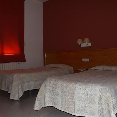 Hostal Barnes Santa Cristina d'Aro Buitenkant foto