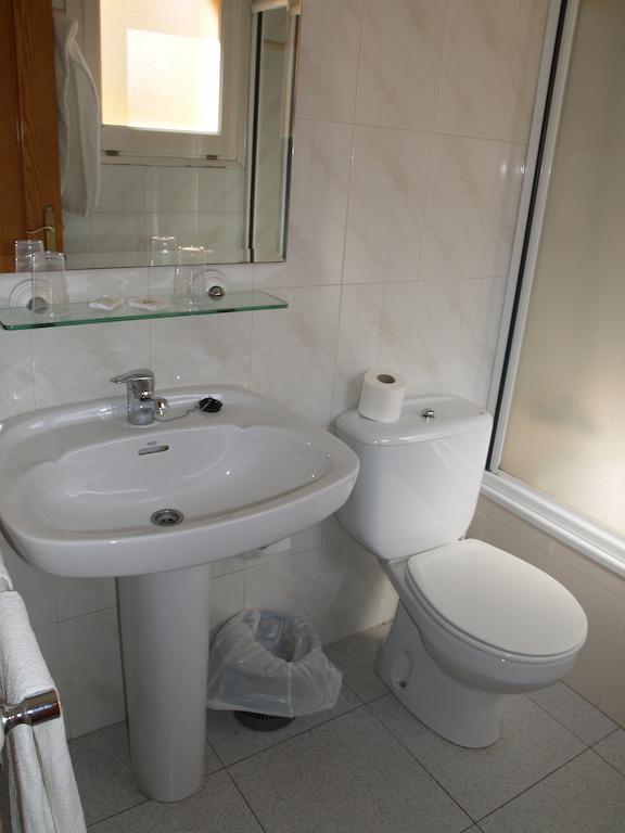 Hostal Barnes Santa Cristina d'Aro Kamer foto