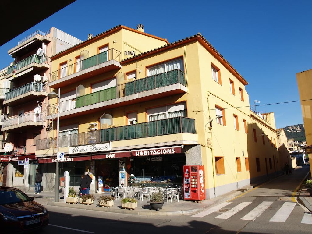 Hostal Barnes Santa Cristina d'Aro Buitenkant foto